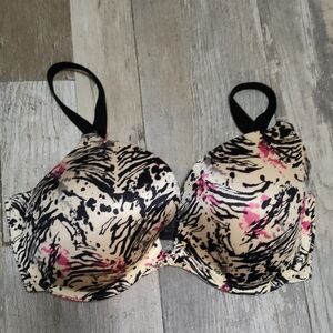 5/$25 SALE Maidenform Black, Cream & Pink Animal Print Underwire Bra